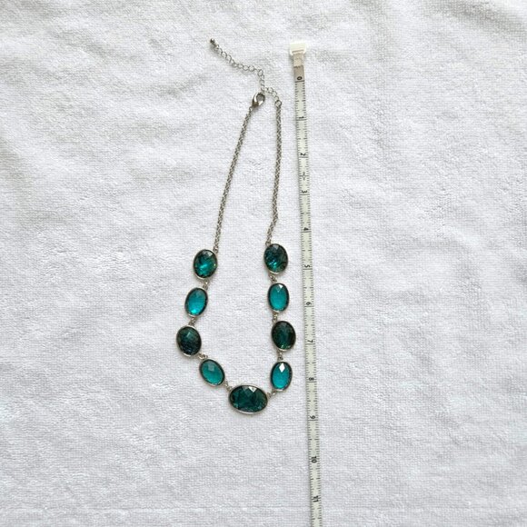 Standout STATEMENT NECKLACE - Stunning, vibrant turquoise beaded necklace - Picture 5 of 6